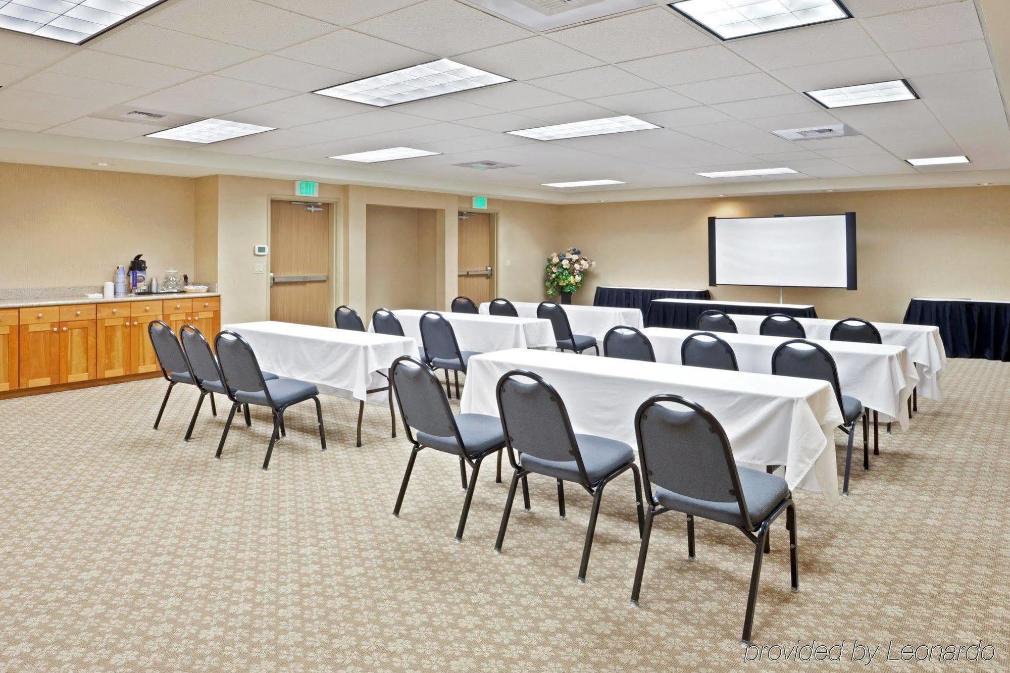 Holiday Inn Express & Suites Lacey - Olympia By Ihg Exterior foto